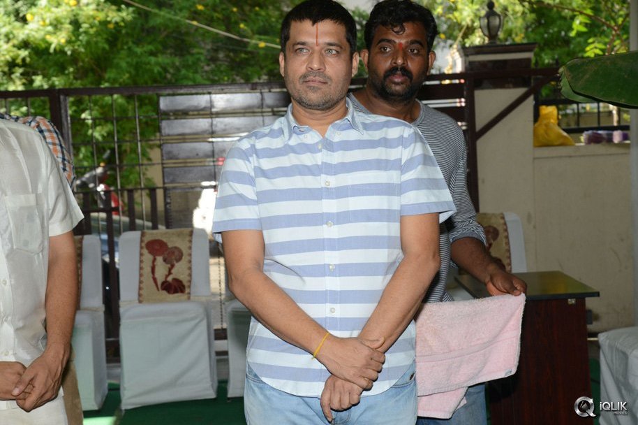 Supreme-Movie-Opening